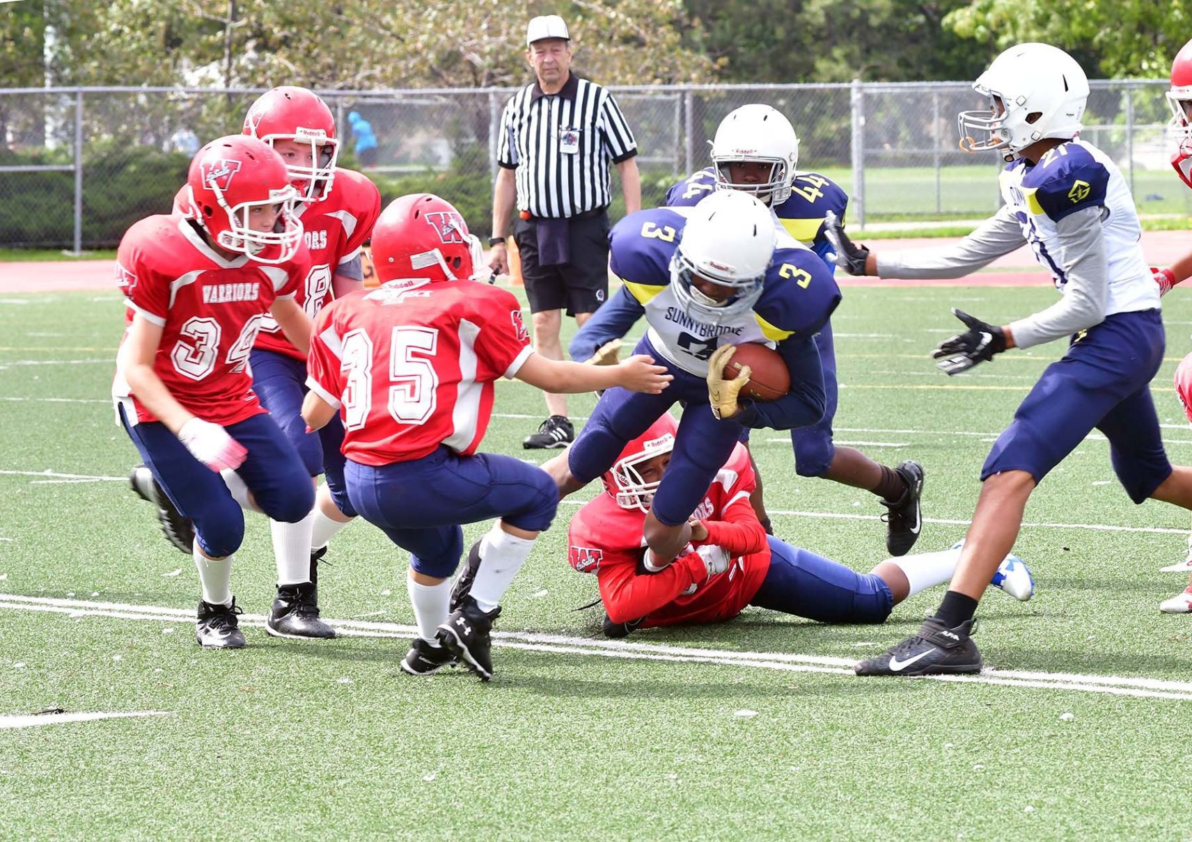 LaSalle Warriors handle Sunnybrooke Bombers in 48-20 Game